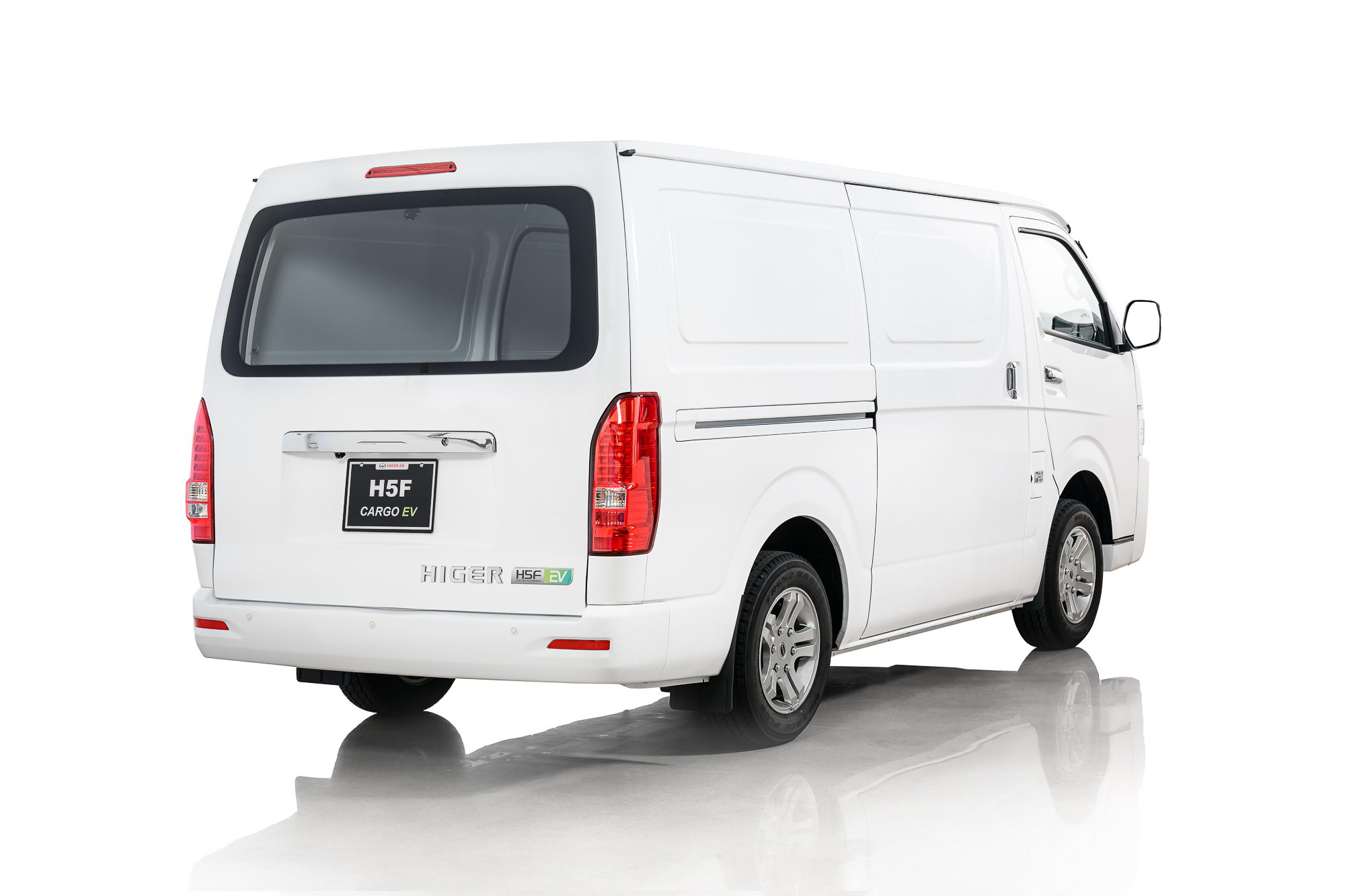Higer EV H5F Cargo Van view 4